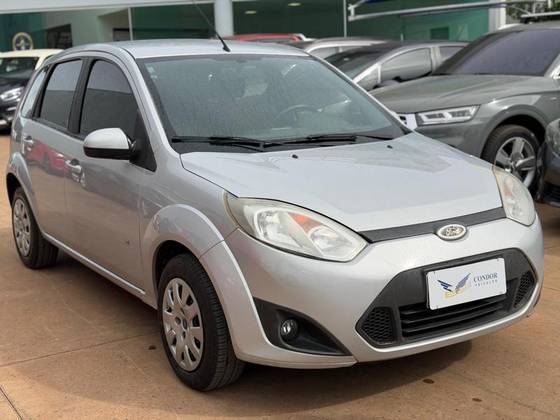 FORD FIESTA 1.0 ROCAM S 8V FLEX 4P MANUAL FORD FIESTA 1.0 ROCAM S 8V FLEX 4P MANUAL